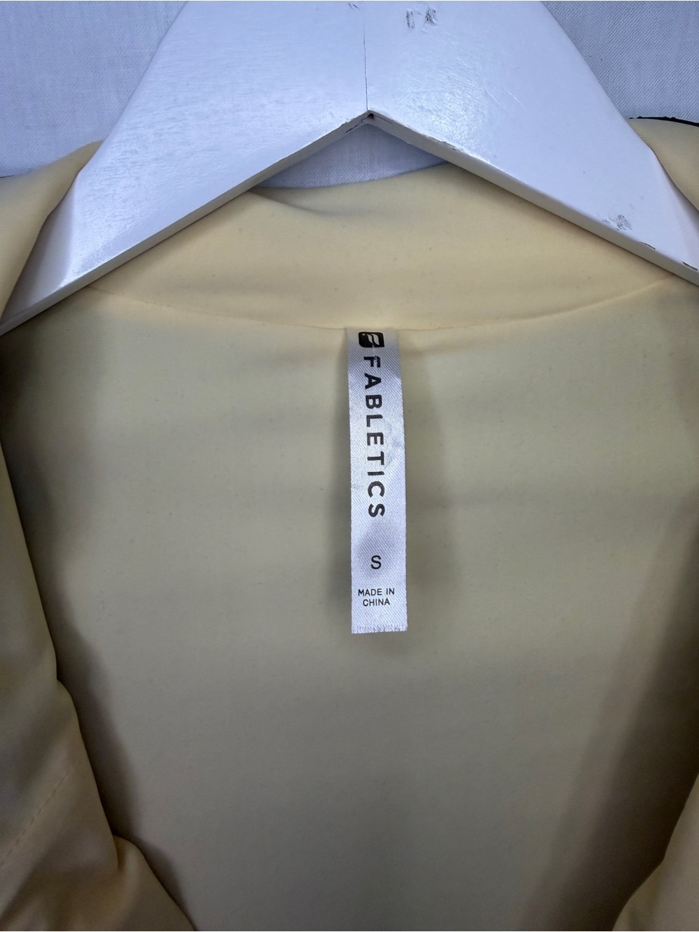Valentina Rashguard one-piece Fabletics - Picture 4 of 7